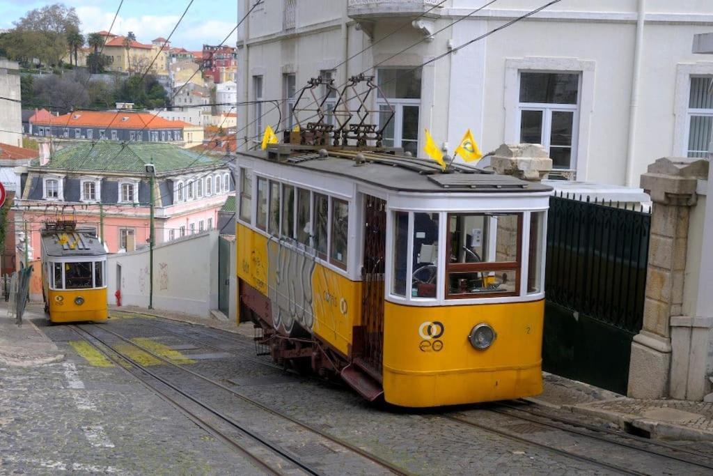 ליסבון C3 Bairro Alto Cozy Romantic Loft In 18Th Century Building מראה חיצוני תמונה