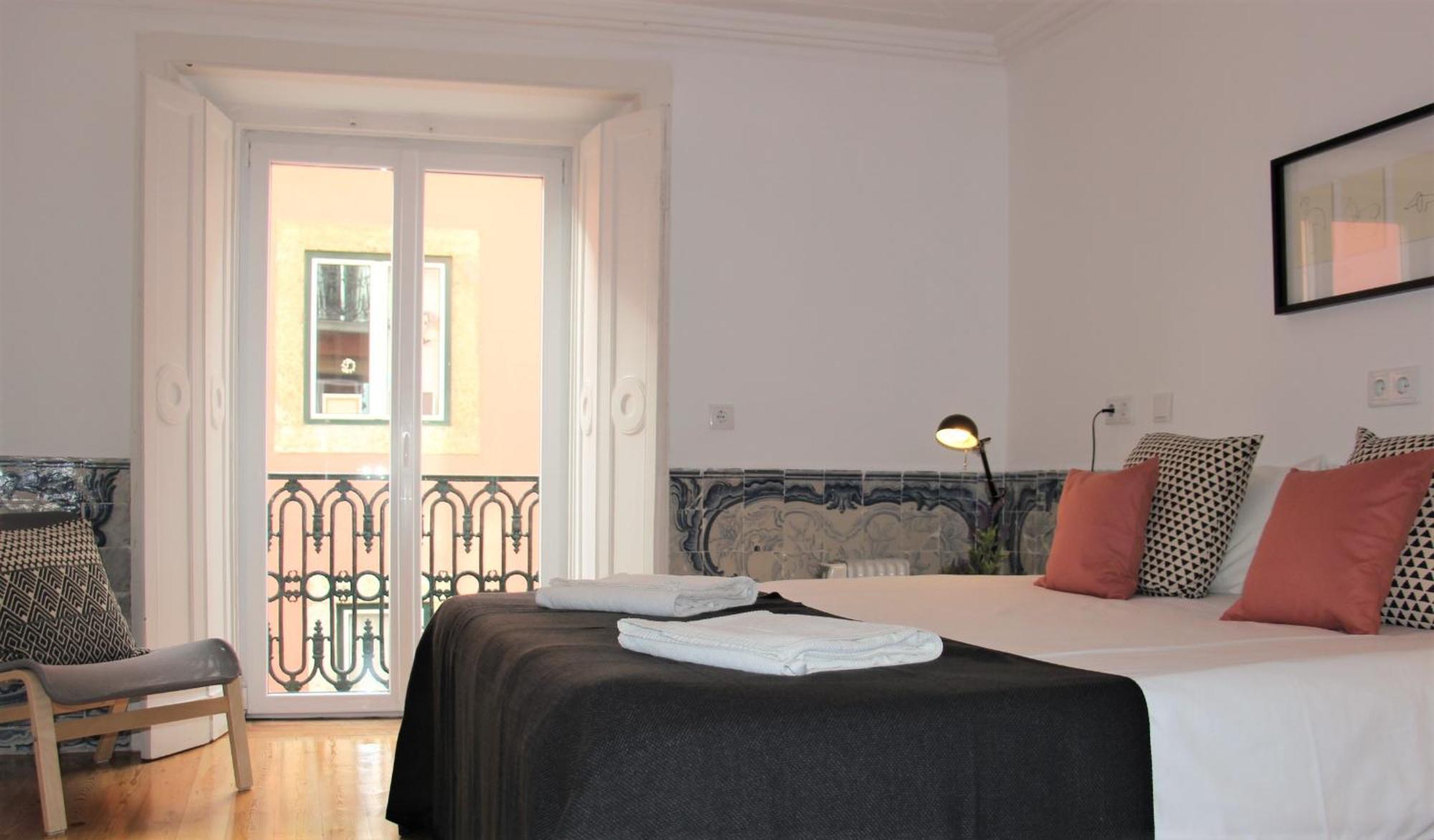 ליסבון C3 Bairro Alto Cozy Romantic Loft In 18Th Century Building מראה חיצוני תמונה